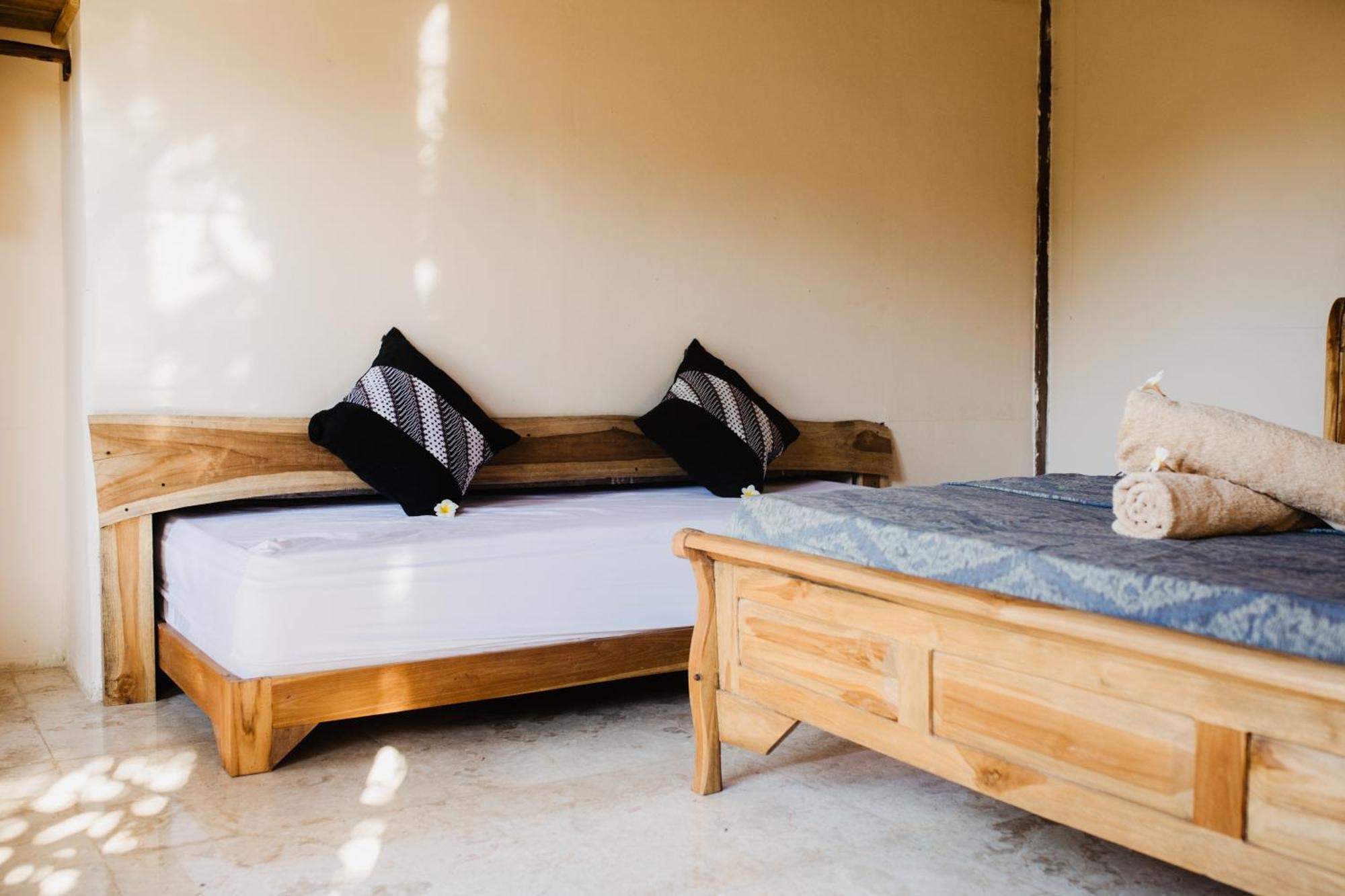 Kalyssa Beach Bungalows เปมูเตรัน ห้อง รูปภาพ